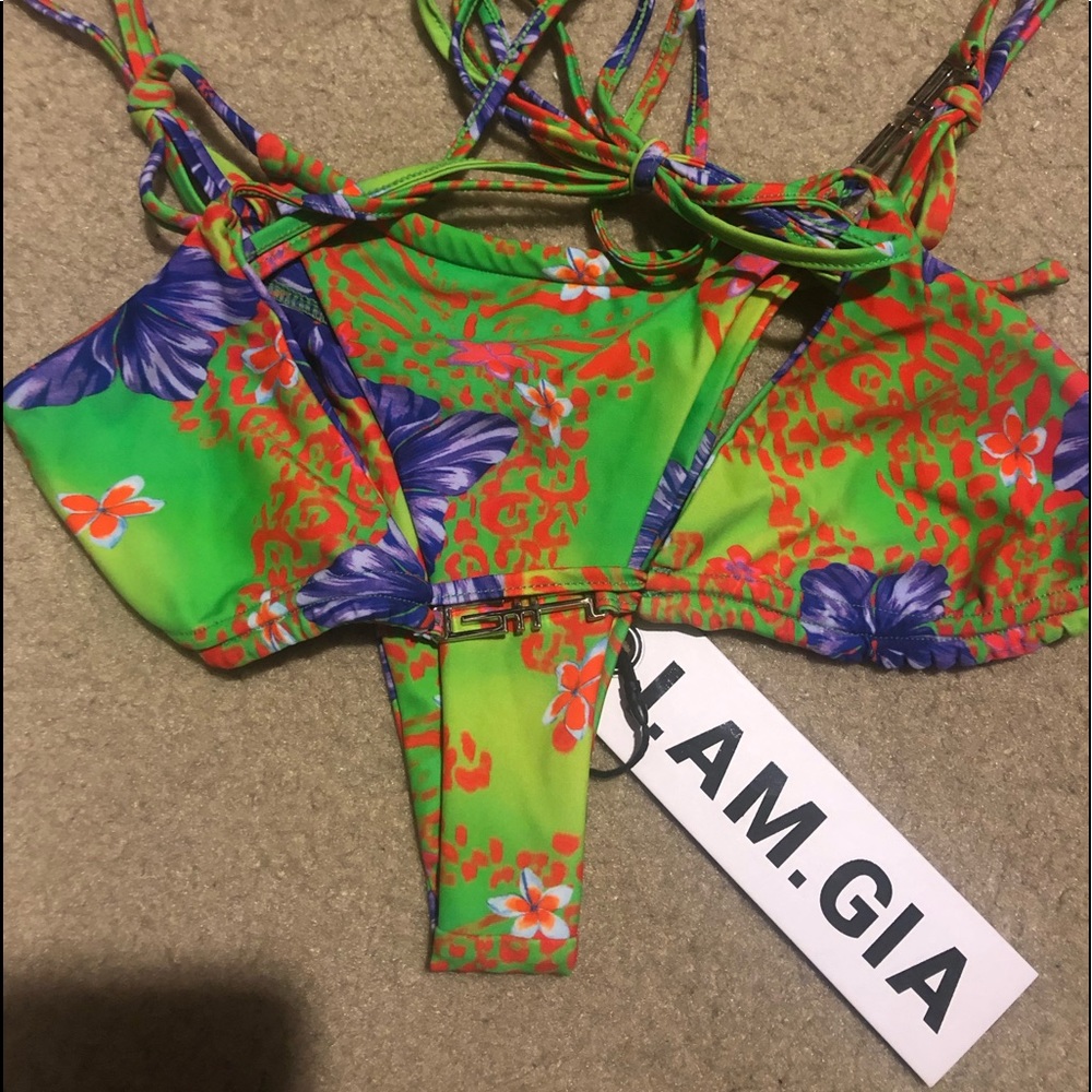 I.AM.GIA NWT BIKINI XS TOP XS BOTTOMS